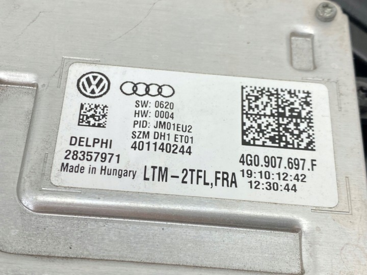 2017 AUDI A7 S7 4G PHARE AVANT 4G8941033E