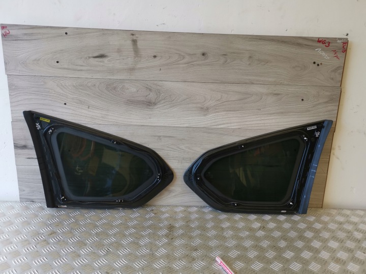 HYUNDAI SANTA FE IV 19- VITRE CARROSSERIE GAUCHE ARRIÈRE