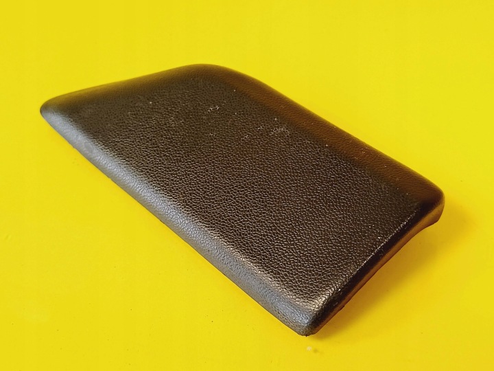 MOULURE GARDE-BOUE DROIT AVANT OPEL CALIBRA NR230