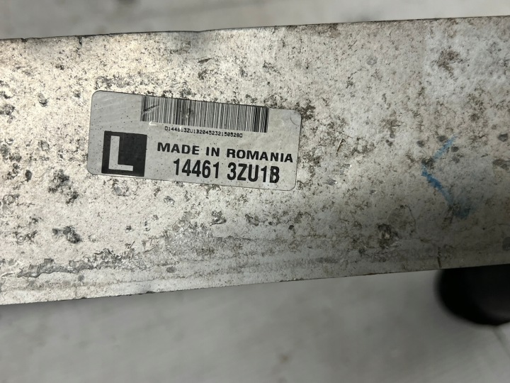 ÉCHANGEUR AIR-AIR RADIATEUR NISSAN JUKE PULSAR 1.2DIG-T 144613ZU1B