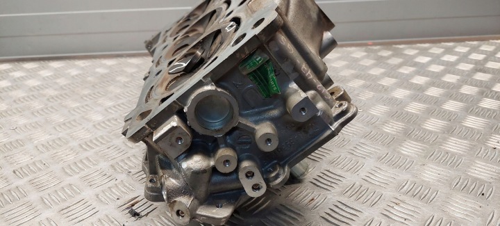 DODGE DURANGO III 04893811AF CULASSE MOTEUR