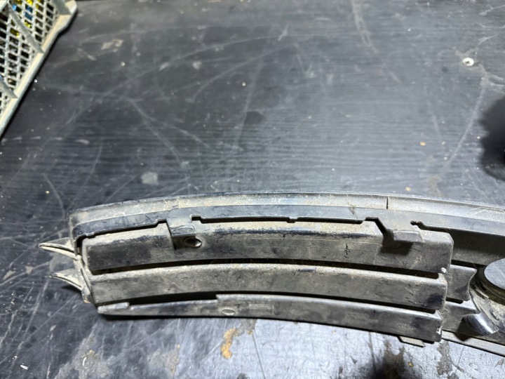 AUDI A3 8P LIFT S-LINE 08-12 GRILLE PARE-CHOCS AVANT DROIT PHARES ANTIBROUILLARD PROJECTEUR