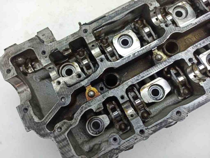 CULASSE MOTEUR MERCEDES-BENZ SPRINTER 3,5-T FURGON (906) A6420101221 3.0L