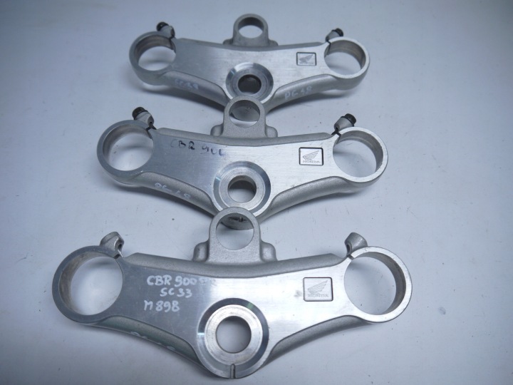 HONDA CBR 900RR SC33 ÉTAGÈRE SUPÉRIEURE SUSPENSION PG48