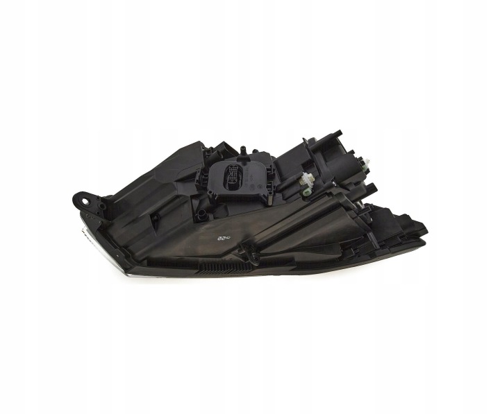 PHARE AVANT VERS SKODA SUPERB 2013-2015 3T1941017H GAUCHE