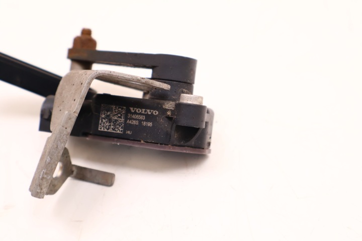 VOLVO XC60 II CAPTEUR NIVELLEMENT GAUCHE 31406563, 32246991