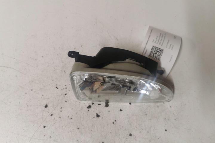 PHARES ANTIBROUILLARD DROIT AVANT FORD FOCUS (DAW, DBW) 195315052 1.8L DIESEL 2003