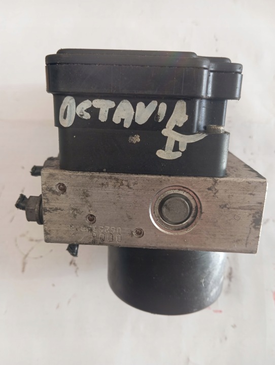 POMPE ABS SKODA OCTAVIA II 1K0907379P 1K0614117H