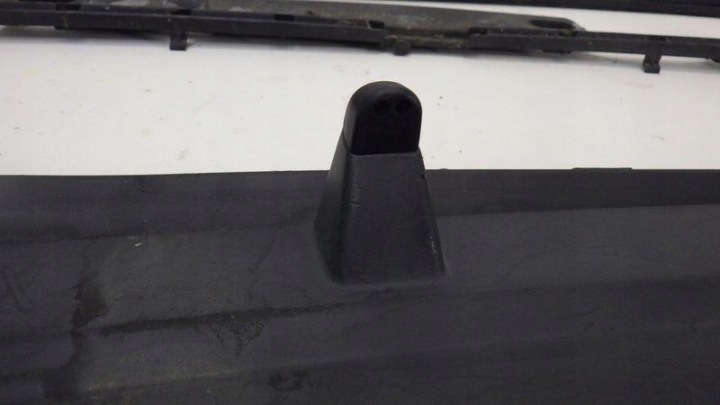 DOUBLURE DE PASSAGE DE ROUE TRAFIC II VIVARO A PRIMASTAR 8200229873