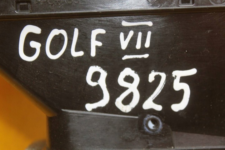 GRILLE CHÂSSIS PANNEAU CHÂSSIS RADIO VW GOLF VII 5G1819743 NR9825