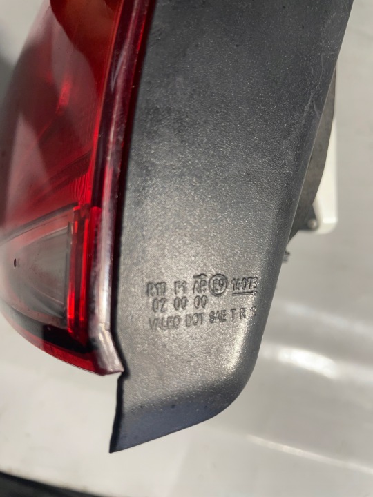 VW GOLF VII 5D PHARE ARRIÈRE ARRIÈRE DANS COUVERCLE DE COFFRE DROITE 5G0945094AC EUROPE