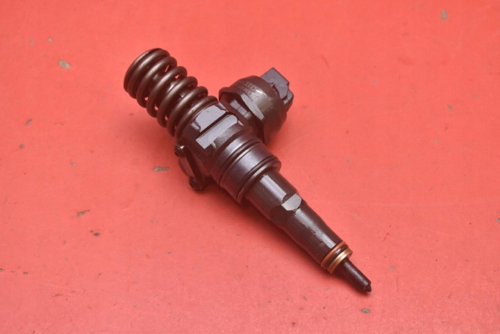 INJECTEUR INJECTEUR DE POMPE 038130073AQ 0414720213 VW GOLF 4 V 1.9 TDI 100 KM 97-06