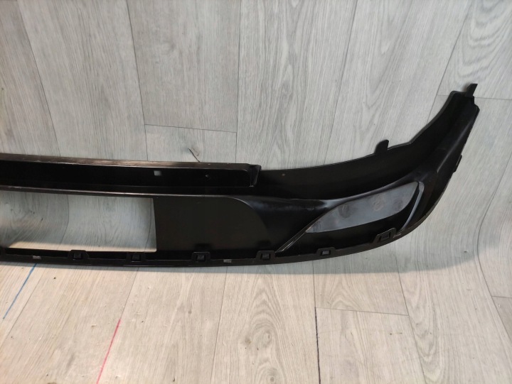 VW GOLF VIII 8 UNIVERSEL DOUBLURE PARE-CHOCS ARRIÈRE 5H9807568