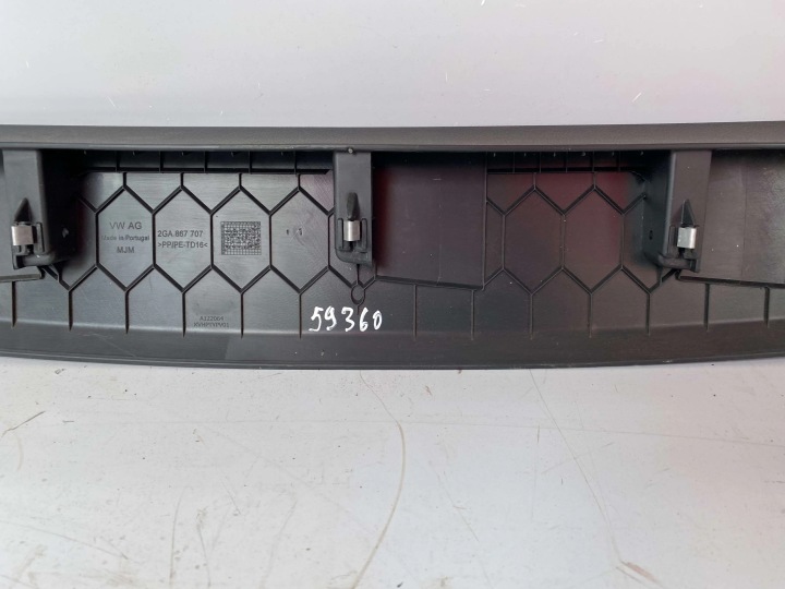 VW T-ROC BRODERIE GARNITURE ARRIÈRE COUVERCLES DE COFFRE COUVERCLES DE COFFRE ARRIÈRE INTÉRIEUR 2024