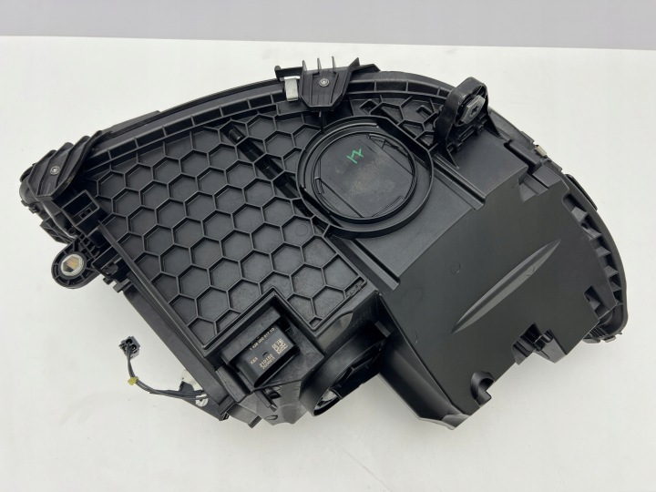 MERCEDES C-KLASA W206 A206 PHARE AVANT GAUCHE COMPLET LED PERFORMANCE 2021-