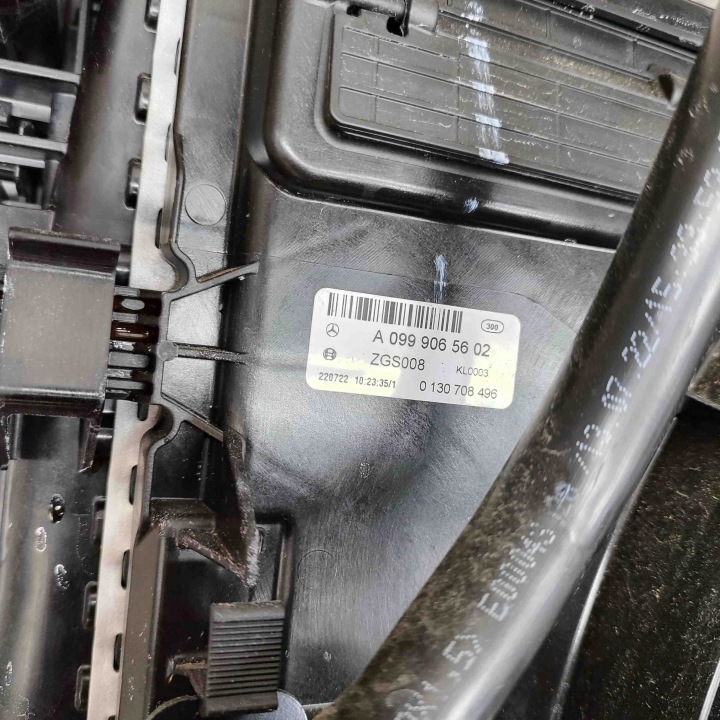 PIÈCES REFROIDISSEMENT MERCEDES-BENZ EQE (V295) A0995047100 23699618 460KW 2022