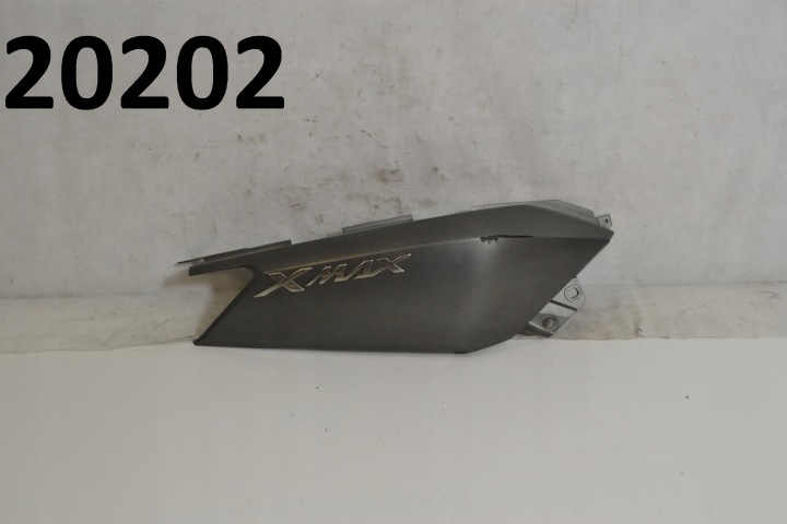 QUEUE PLASTIQUE DROIT YAMAHA XMAX 125 250 400 13-17'