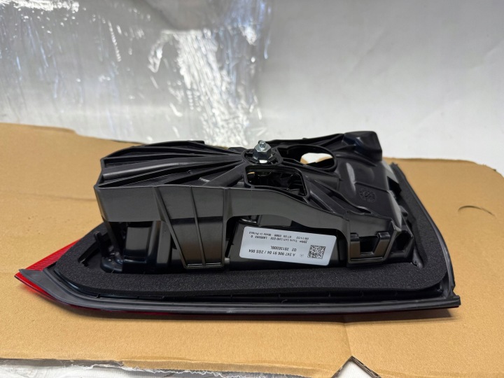 MERCEDES B-KLASA B W247 A2478859204 A2479069104 GAUCHE DROITE PHARE ARRIÈRE