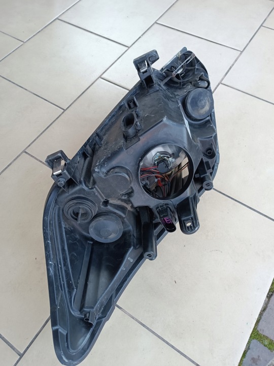 FORD KUGA MK1 PHARE GAUCHE I DROITE AVANT