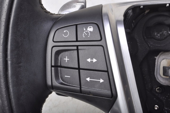 VOLVO XC60 VOLANT CUIR PALETTES RDESIGN