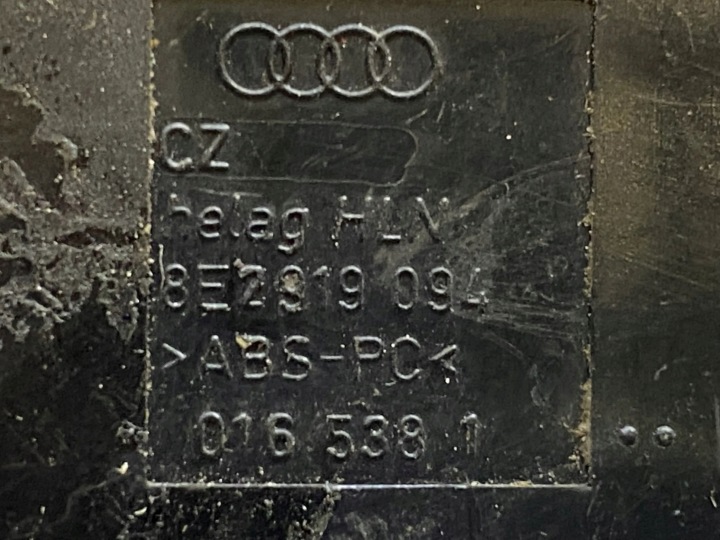AUDI A4 S4 B7 8E 8H 2005 RÉGULATEUR HAUTEURS FEUX 0165381