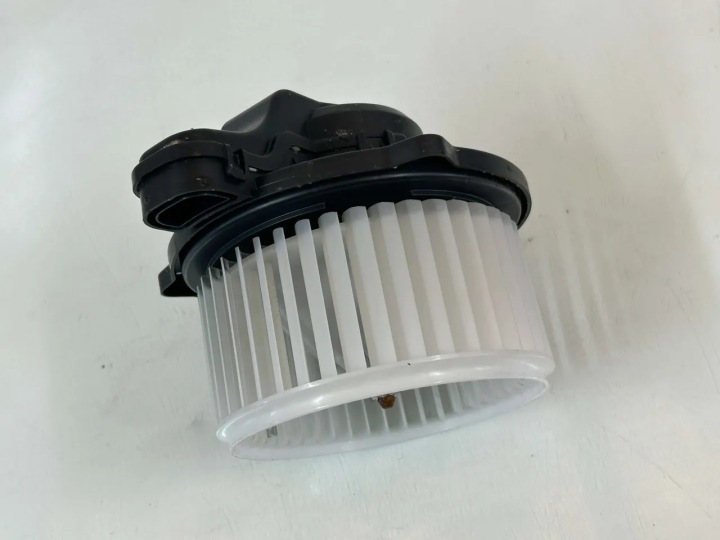 HYUNDAI KONA VENTILATEUR CONDUIT D'AIR VENTILATEUR 1.0 T-GDI ESSENCE 88KW (120 HP)