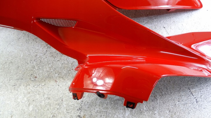 R352 DUCATI PANIGALE V4 V4S CÔTÉ DÉFLECTEUR D'AIR PROTECTION AILE 4801A611A