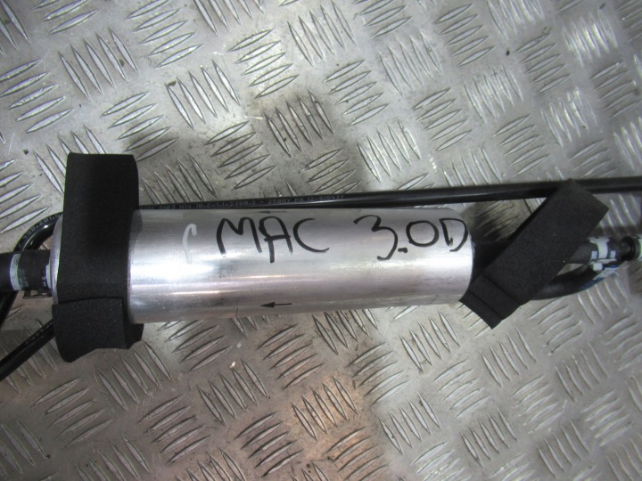 CONDUITES DE DÉRIVATION FILTRE CARBURANTS PORSCHE MACAN 3.0 TDI 8T0127401A