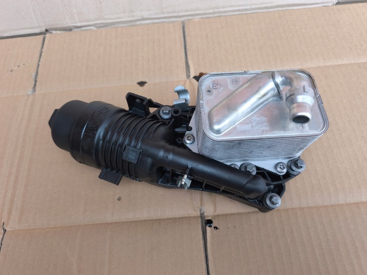 BMW 1 F40 F44 MINI F56 1.5 B38A15A SUPPORT FILTRE HUILES CHÂSSIS RADIATEUR