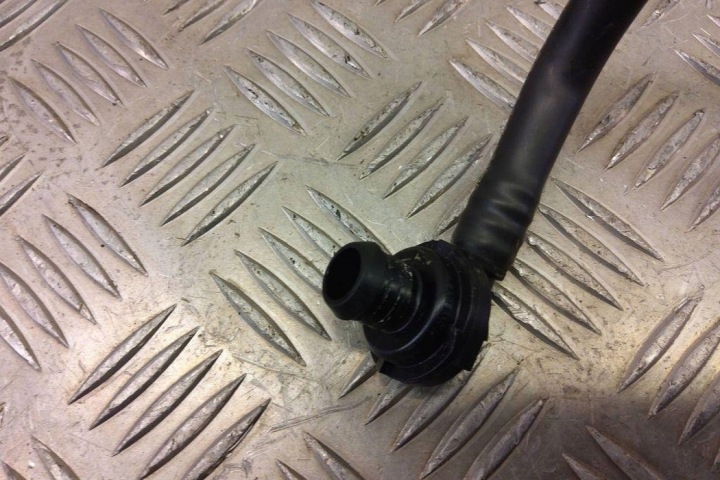FIL VACUUM BMW X1 (F48) 7620924 2.0L GASOLINE 2016