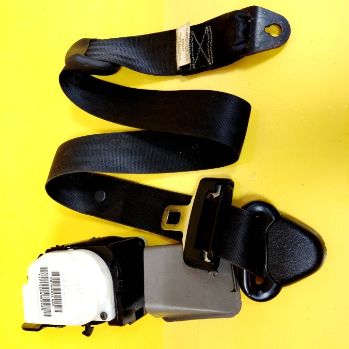 CEINTURE DE SÉCURITÉ DROIT AVANT CHRYSLER VOYAGER 0TR451L5AC NR789