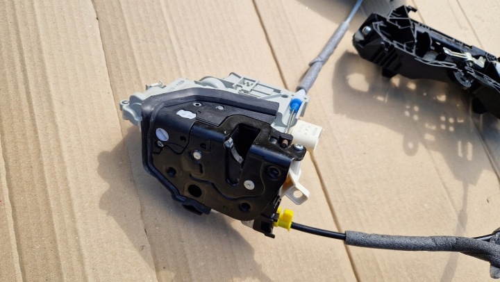 MPS SERRURE SUPPORT POIGNÉES FIXATION AUDI A4 B9 8W 15- ARRIÈRE GAUCHE