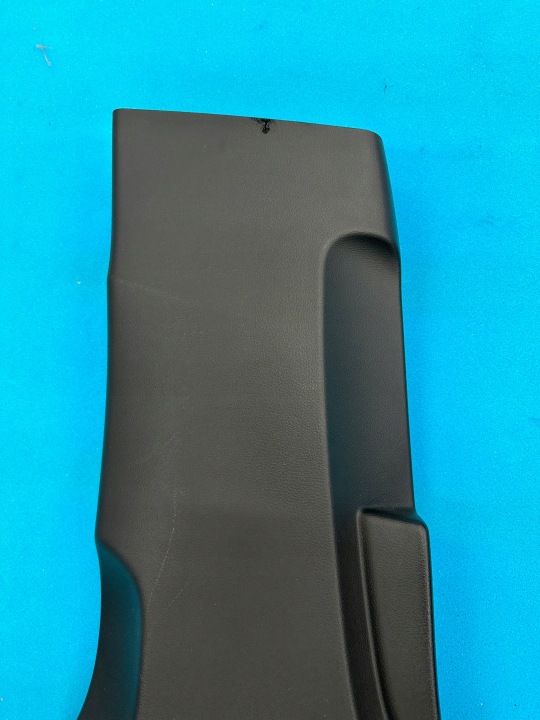 PROTECTION CHÂSSIS MONTANTS CENTRAL GAUCHE DROITE A7 C8 4K8867240 4K8867239