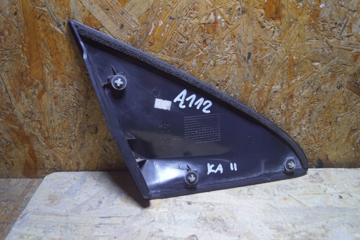 FORD KA II TRIANGLE GARDE-BOUE GAUCHE AVANT 735527496 (A112)