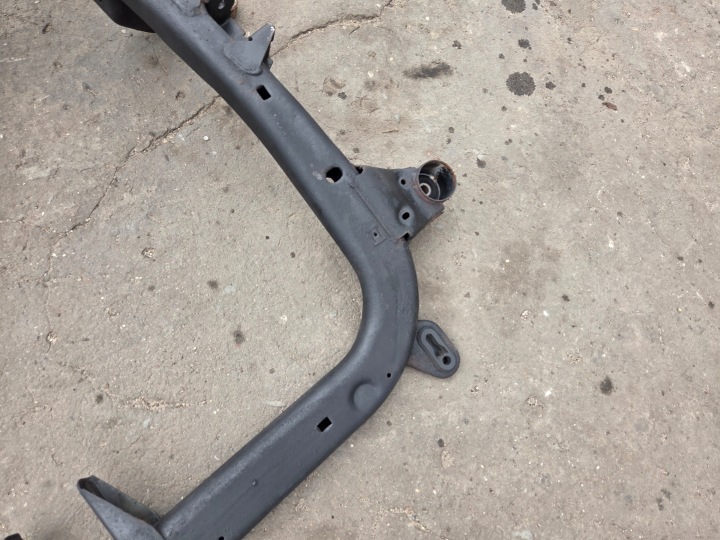CHÂSSIS CHÂSSIS TRAVERSE POUTRE OPEL ASTRA H III 3 BERCEAU