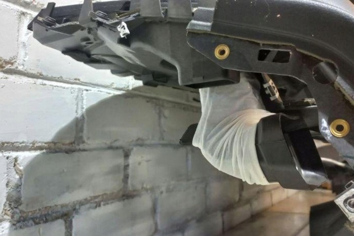 TABLEAU DE BORD COCKPIT AUDI A6 AVANT (4F5, C6) 4F0857067A 2.39L GASOLINE
