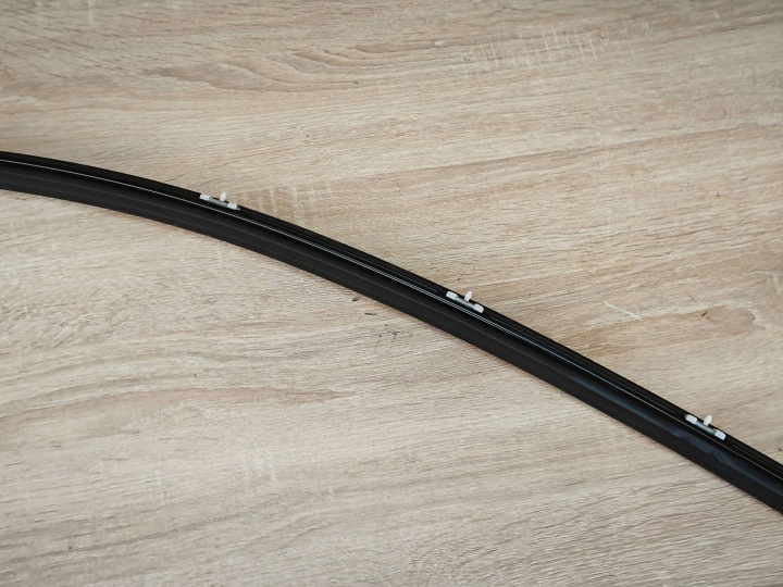 MOULURE REVÊTEMENT TOITS CARROSSERIE DROITE BMW G26 SHADOWLINE 7482990 34KM