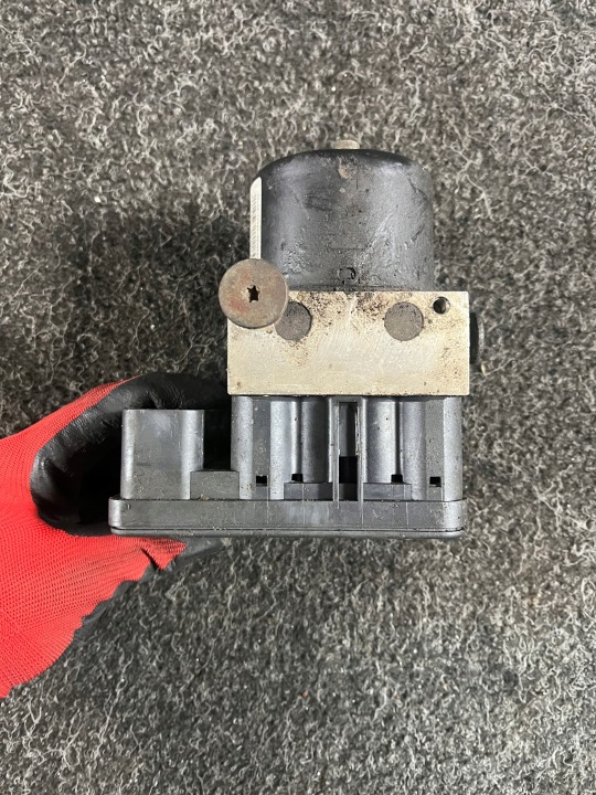 POMPE ABS RENAULT LAGUNA 8200053422A