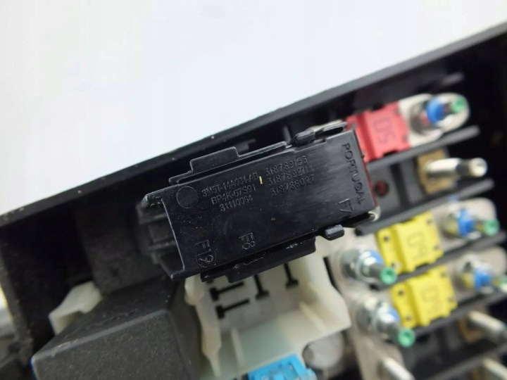BOÎTE FUSIBLES COMPLÈTE FORD C-MAX I 3M5T14A076AE