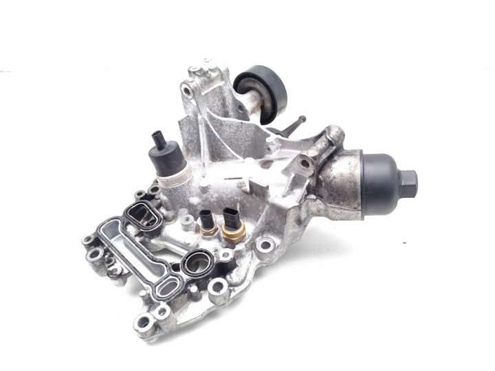 MERCEDES-BENZ C-CLASS FIXATION POIGNÉE FILTRE HUILES C 220 D DIESEL 2021