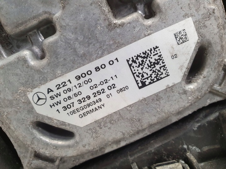 MERCEDES-BENZ AVEC W221 2011 GAUCHE CÔTÉ PHARE AVANT