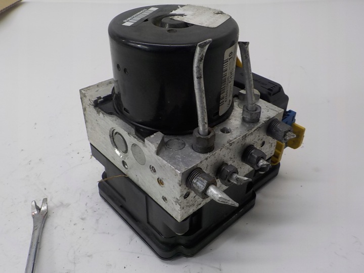 RENAULT SCENIC III POMPE ABS 476601563R 10.0212-0466.4 28.5610-5640.3