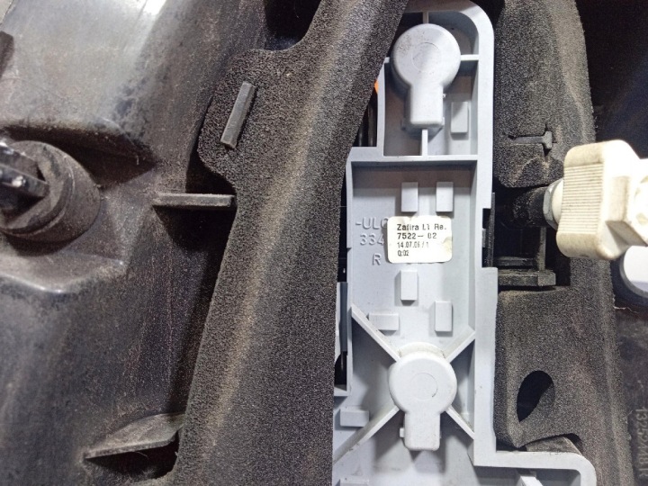 OPEL ZAFIRA B 05- PHARE ARRIÈRE DROITE ARRIÈRE 13252448
