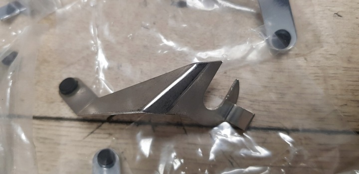 TÔLE PODTRZYMUJACA FIL FOURCHETTE MCS 517774 HARLEY 70-99 BIG TWIN