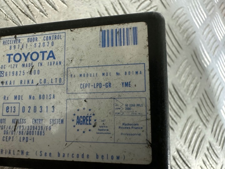 TOYOTA YARIS VERSO CONTRÔLEUR MODULE SERRURE CENTRAL 89741-52020