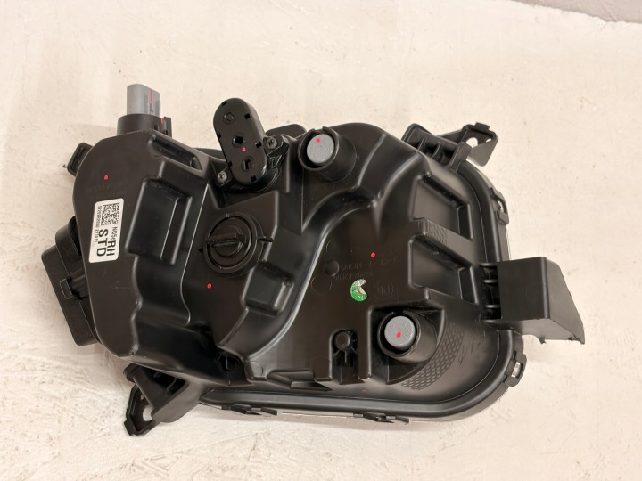 KIA SPORTAGE V 5 PHARES ANTIBROUILLARD LED IRL AVANT DROIT AVANT 92202-R2000 ORIGINAL