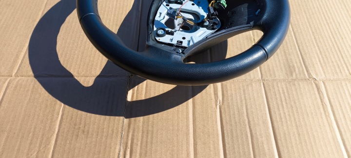 VOLANT BMW 1 E81 E82 E87 3 E90 E91 SPORT CUIR EN BON ÉTAT