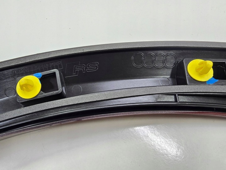 MOULURE REVÊTEMENT GARDE-BOUE AUDI RSQ8 4M8 18- L+P AVANT 4M8853717E 4M88537025E