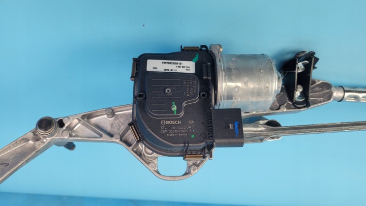 MERCEDES W206 C200 23R MÉCANISME ESSUIE-GLACES A2068202801