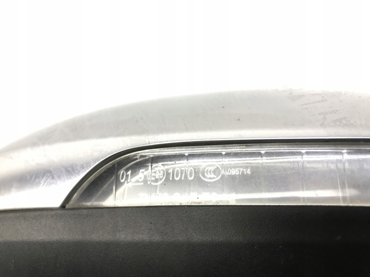 RÉTROVISEUR DROIT VW PASSAT B8 15 GOUPILLE 0414150